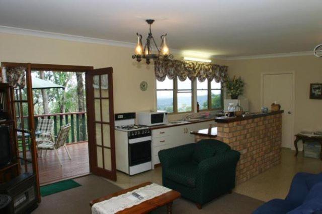 Hillside Country Retreat Gold Coast Room photo
